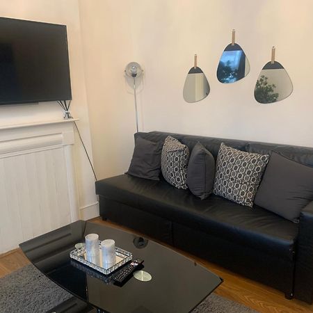 L A Place Croydon, London Villa Norwood Kültér fotó