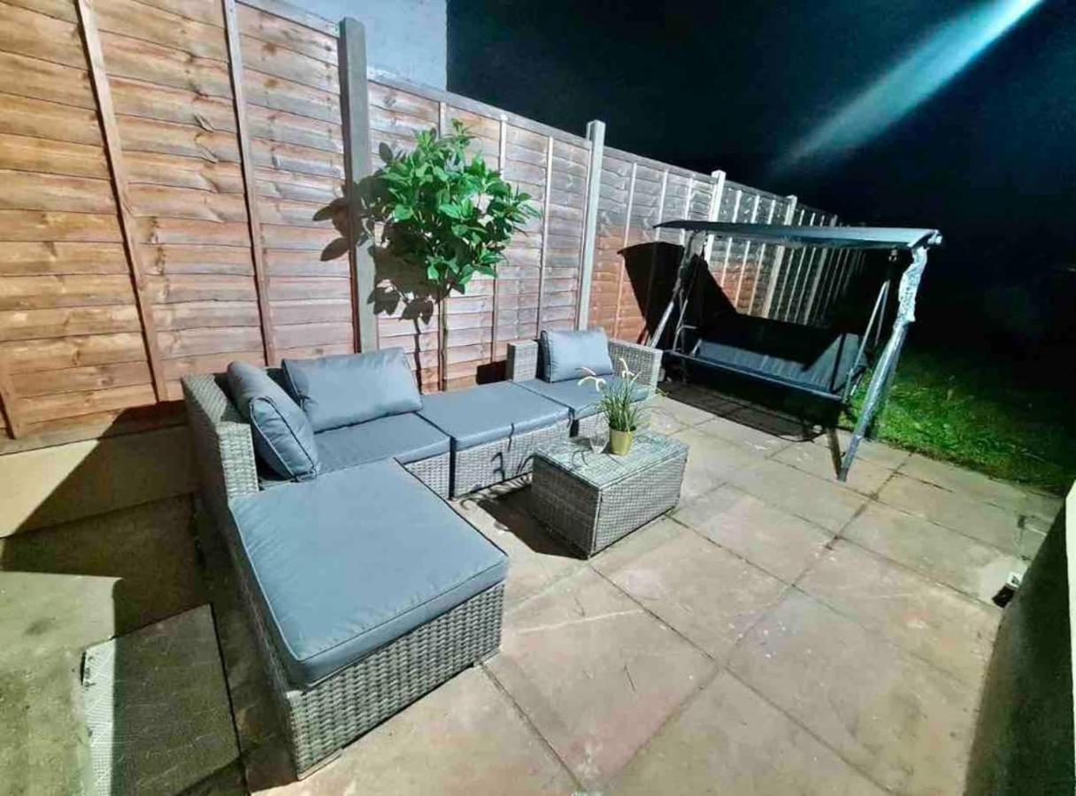 L A Place Croydon, London Villa Norwood Kültér fotó